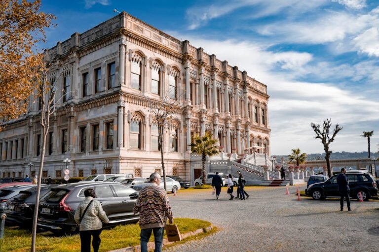 Cinci Hüseyin Efendi: The Ottoman Empire's Rasputin?