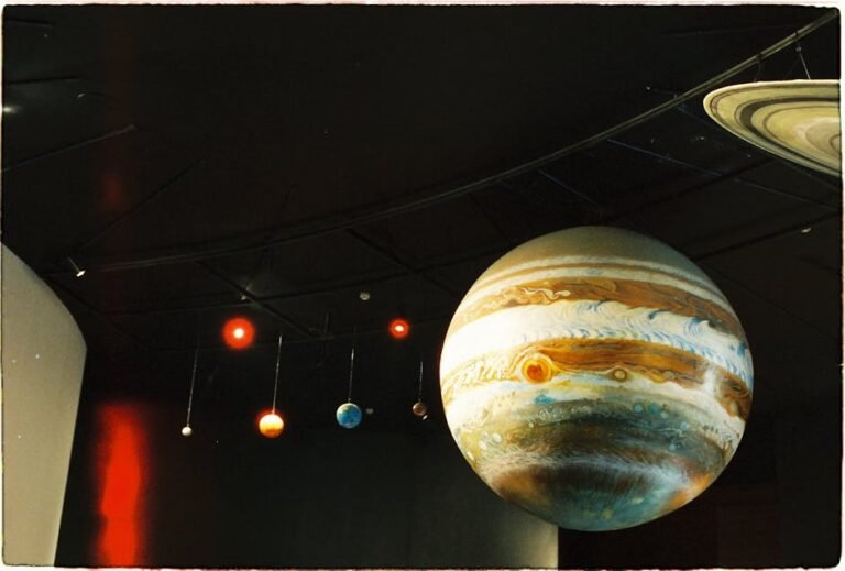 Discover the Wonders of Balance: Top California Science Museums & Exhibits