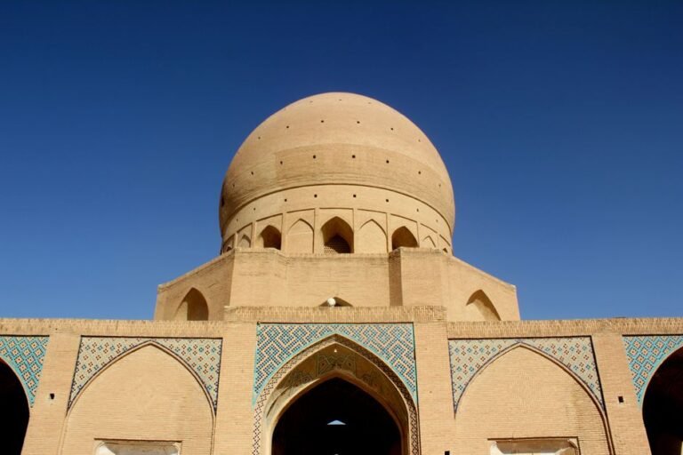 Exploring the Safavid Empire's Founding: Global Heritage & Cultural Connections for California Travelers