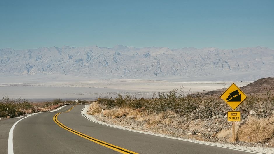 Navigate California Safely: Essential Road Trip Safety Tips & Vehicle Comfort Guide
